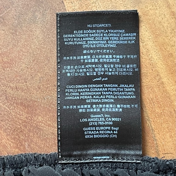 GUESS One Shoulder Shirred Stretch Knit Top :Black: XS - Picture 7 of 7